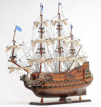 Load image into Gallery viewer, Hand Painted Solei Royal Model Boat - Brown