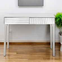 Load image into Gallery viewer, 40" Mirrored Glass Console Table - Silver