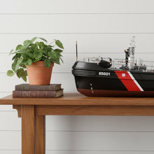 Load image into Gallery viewer, Hand Painted Model Boat (624418) - Black