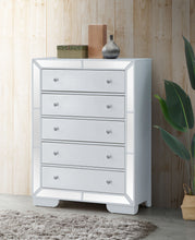 Load image into Gallery viewer, Storage Chest - White