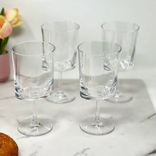 Load image into Gallery viewer, Halo - Leadingware Oval Plastic Wine Glasses (Set of 4) Unbreakable Bpa Free Acrylic, 12Oz - Clear