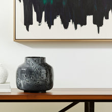 Load image into Gallery viewer, Mottled Round Table Vase - Black