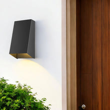 Load image into Gallery viewer, Geometric Wall Sconce - Matte Black