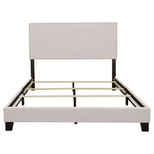 Load image into Gallery viewer, Guyancourt - Panel Bed