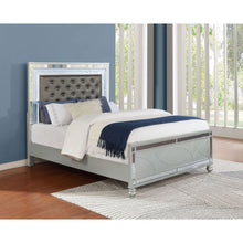 Load image into Gallery viewer, Karmen - Panel Bed
