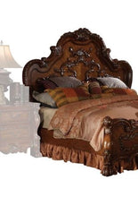 Load image into Gallery viewer, Dresden - Queen Bed - Cherry Oak