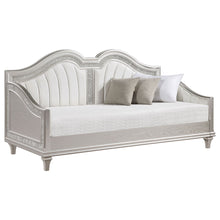 Load image into Gallery viewer, Aurelia - Twin Daybed With Trim Upholstery - Oak