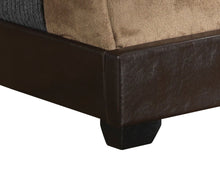 Load image into Gallery viewer, Elegant Platform Bed For Relaxed Spaces