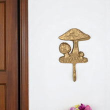 Load image into Gallery viewer, 4" Cast Iron Mushroom Wall Hook - Gold