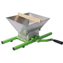 Load image into Gallery viewer, Portable 7L Manual Juicer Grinder For Hard Fruits - Green