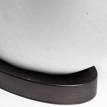 Load image into Gallery viewer, 27" White Geometric Table Lamp With Gray Shade