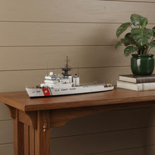 Load image into Gallery viewer, Hand Painted Model Boat (624514) - White