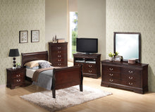 Load image into Gallery viewer, Louis Phillipe - Panel Sleigh Bed