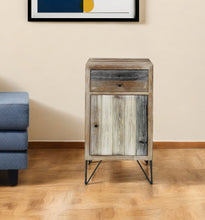Load image into Gallery viewer, End Table - Brown