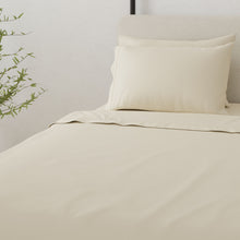 Load image into Gallery viewer, Brushed Hypoallergenic Split Sheet Set