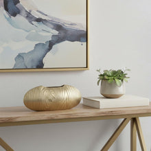 Load image into Gallery viewer, Oval Disc Table Vase - Gold