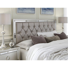 Load image into Gallery viewer, Chloe - Bed Gemstone
