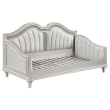 Load image into Gallery viewer, Aurelia - Twin Daybed With Trim Upholstery - Oak