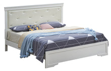 Load image into Gallery viewer, Chic Elegantly Designed Transitional Bed