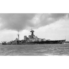 Load image into Gallery viewer, Hand Painted Model Boat (627526) - Gray