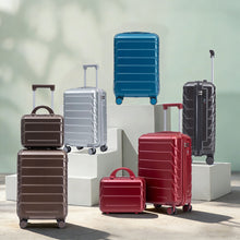 Load image into Gallery viewer, Spinner Luggage Set With Combination Lock