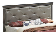 Load image into Gallery viewer, Chic Elegantly Designed Transitional Bed