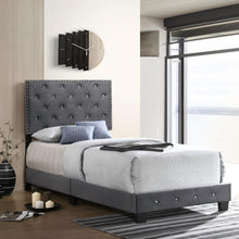 Load image into Gallery viewer, Luxurious Upholstered Bed