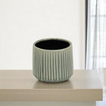 Load image into Gallery viewer, Striped Round Pot Planter (487415) - Green