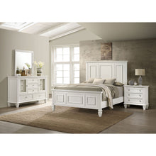 Load image into Gallery viewer, Cortina - 4 Piece Queen Bedroom Set With Ornate Panels And Storage - Cream White
