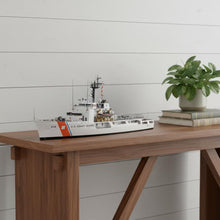 Load image into Gallery viewer, Hand Painted Model Boat (624519) - White