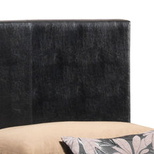 Load image into Gallery viewer, Elegant Platform Bed For Relaxed Spaces