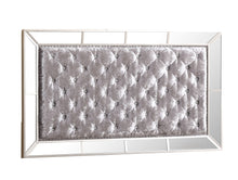 Load image into Gallery viewer, Stylish Contemporary Bed With Minimalist Design