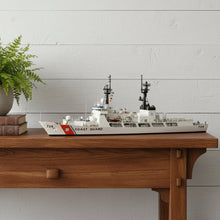 Load image into Gallery viewer, Hand Painted Model Boat (624382) - White
