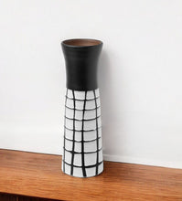 Load image into Gallery viewer, Abstract Cylinder Table Vase (397551) - Black / White