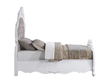 Load image into Gallery viewer, Latisha - Bed - Wood