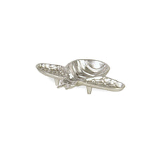 Load image into Gallery viewer, 8" Cast Iron Bumble Bee Trinket Tray - Silver