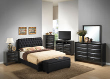 Load image into Gallery viewer, Tufted Upholstered Bed