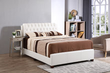 Load image into Gallery viewer, Tufted Upholstered Bed