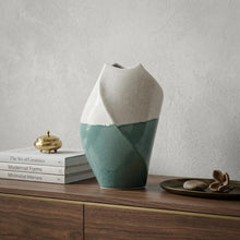 Load image into Gallery viewer, Ombre Wavy Table Vase - Green / Ivory