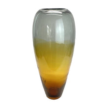 Load image into Gallery viewer, Ombre Table Vase - Clear / Clear