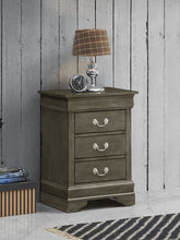 Load image into Gallery viewer, Louis Phillipe - Nightstand - Wood
