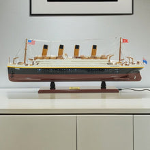 Load image into Gallery viewer, Hand Painted 1912 RMS Titanic Lights Model Boat - Black / White
