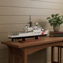Load image into Gallery viewer, Hand Painted Model Boat (624511) - White
