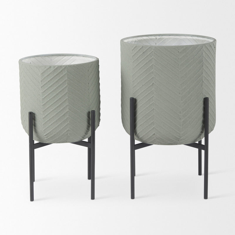 Round Elevated Planters (Set of 2) - Black / Green