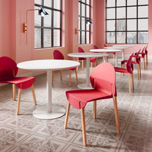 Load image into Gallery viewer, 4 Piece Set Of Single Chairs With A Design Combining Modern And Traditional Elements
