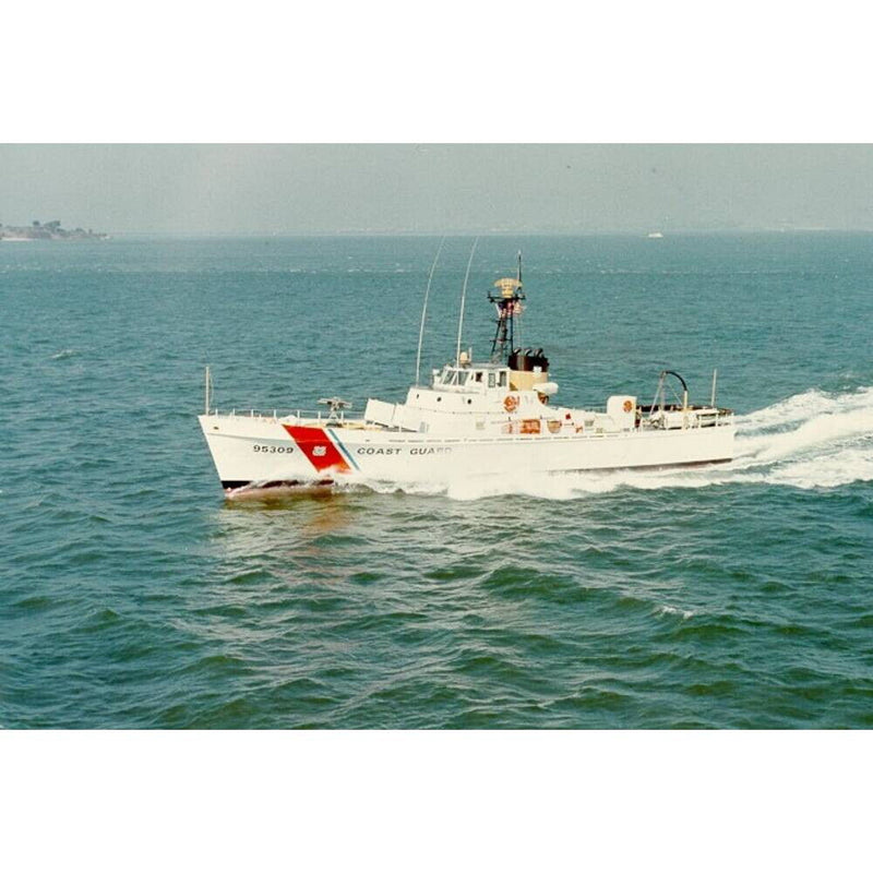 Hand Painted Model Boat (624586) - White