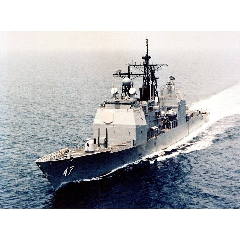 Hand Painted Model Boat (624325) - Gray
