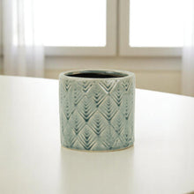 Load image into Gallery viewer, Geometric Round Pot Planter (487452) - Green
