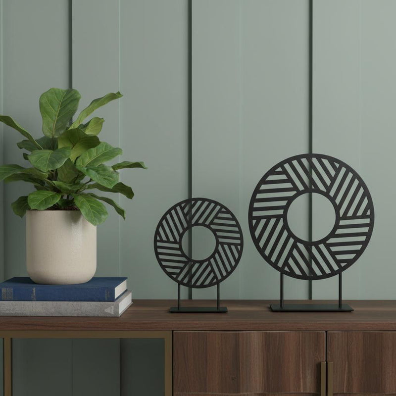 Round Geometric Sculpture - Black