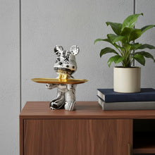 Load image into Gallery viewer, Statue - Black / White
